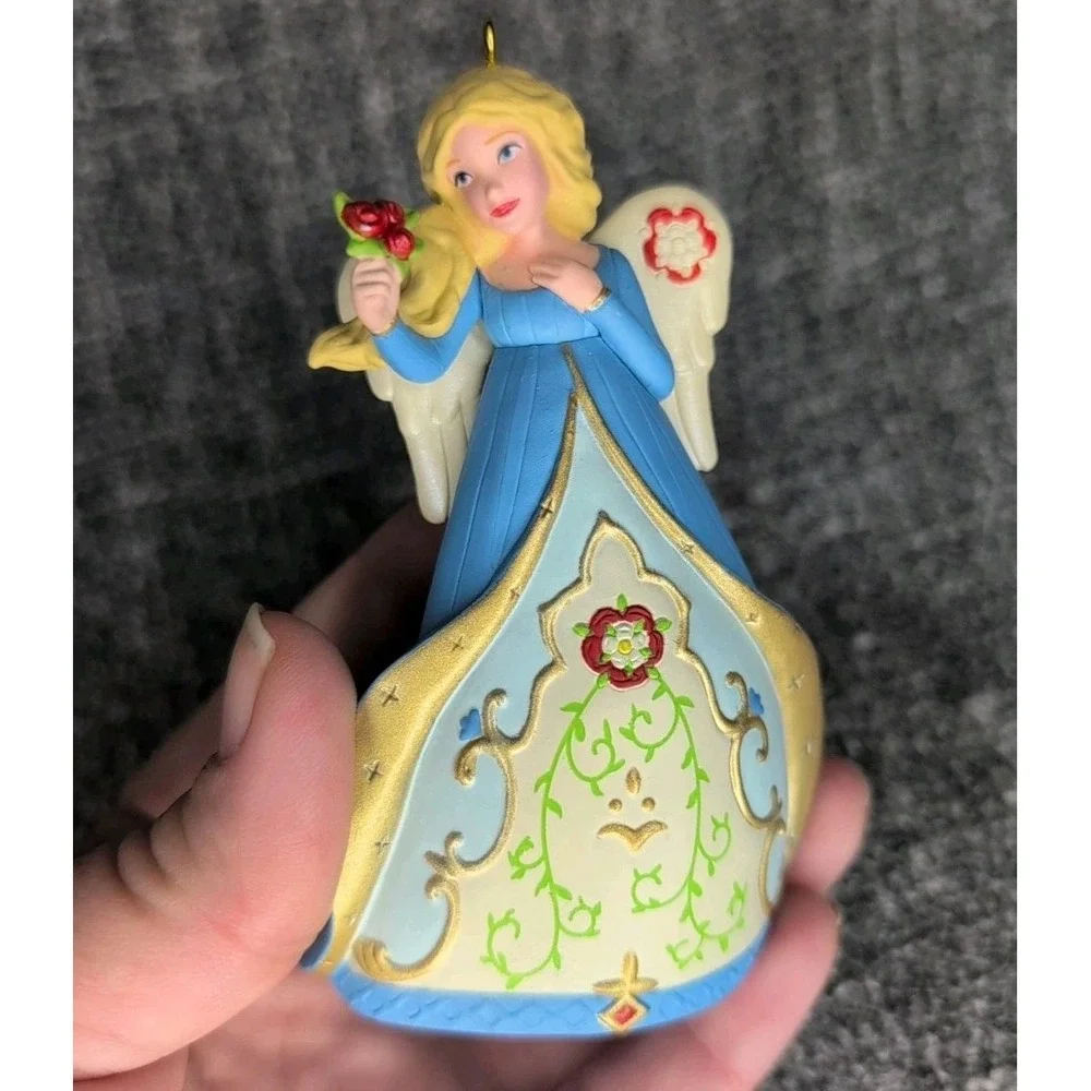 2013 Hallmark Keepsake England Angel Around The World Christmas Ornament w/ Box